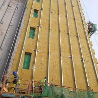 外墻保溫施工現(xiàn)場圖