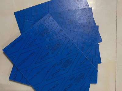 河北石棉板廠家，石棉板價(jià)格